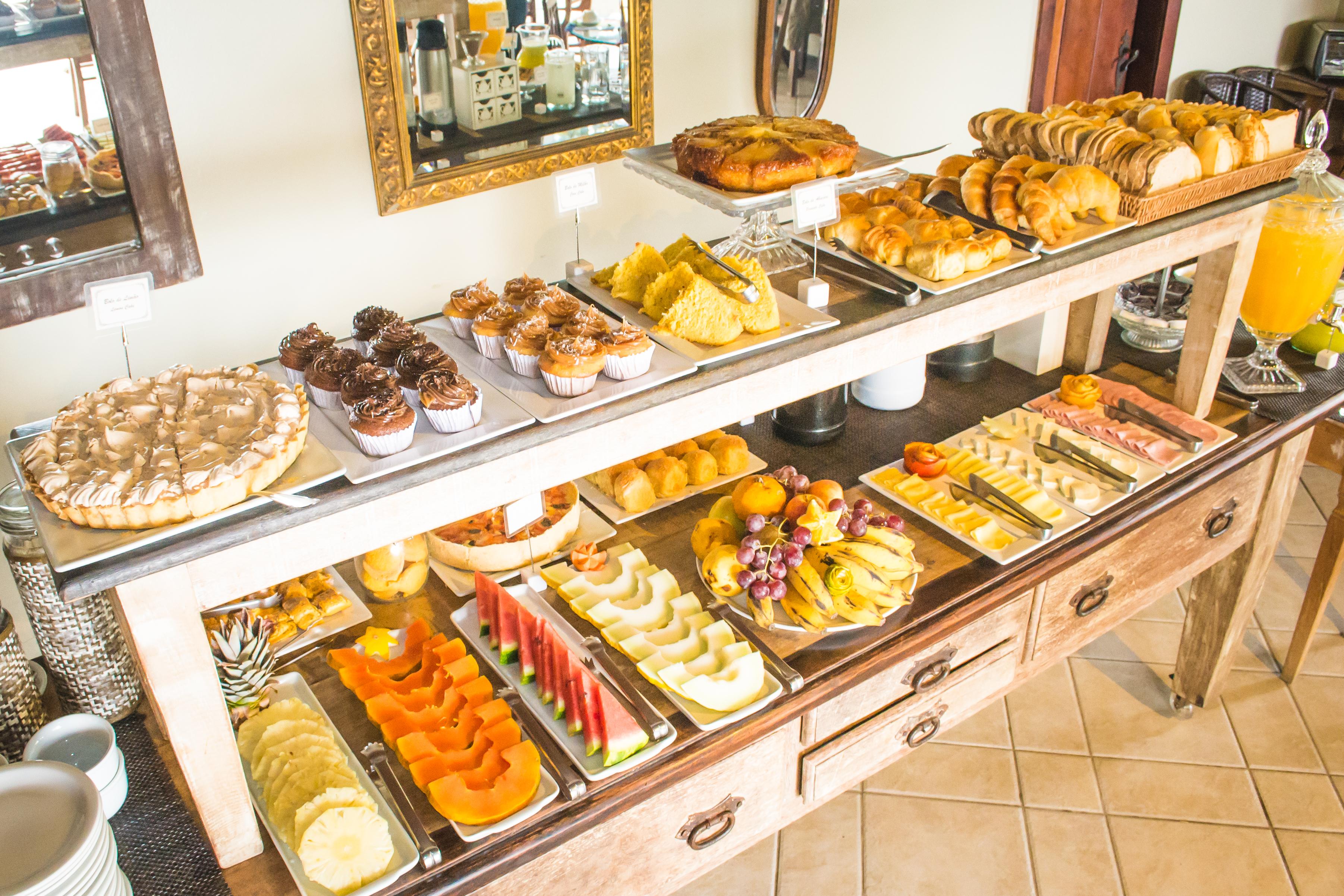 Pousada Praia Joao Fernandes Búzios Extérieur photo A buffet
